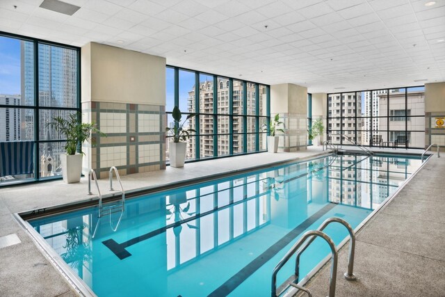 100 E Huron St Unit 1806, Chicago, IL 60611 - view of indoor pool