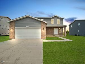 885 Blackhawk Dr, Braidwood, IL 60408 - photo 5