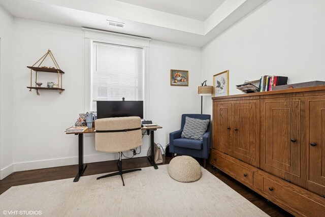 5830 N Glenwood Ave, Chicago, IL 60660 - office with dark wood-style floors and baseboards