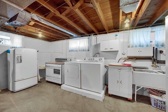 5112 N Oneida Ave, Norridge, IL 60706 - clothes washing area featuring washing machine and clothes dryer and cabinet space