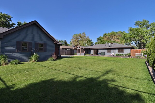140 Princeton St, Hoffman Estates, IL 60169 - view of rear view of house