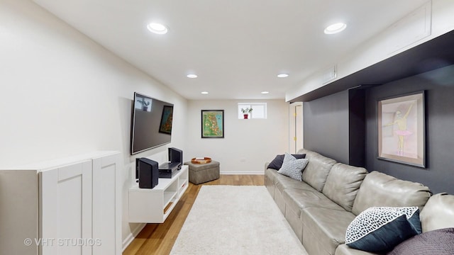 4627 S Wolf Rd, Western Springs, IL 60558 - living room featuring light wood-type flooring, recessed lighting, and baseboards