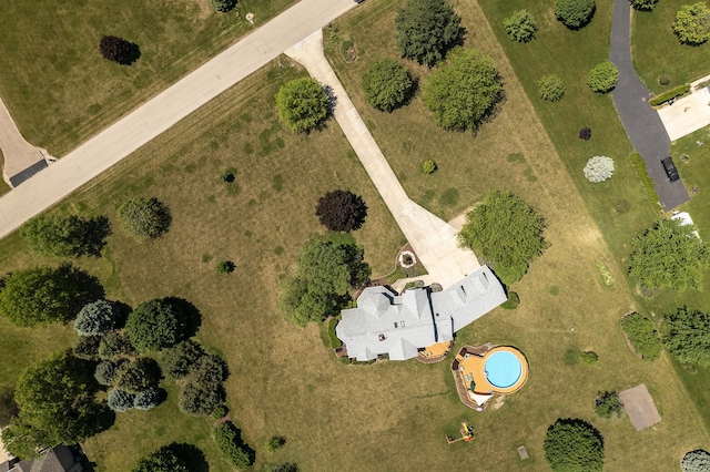 56 Huntsman Ln, Plano, IL 60545 - overview of rural landscape featuring a pool