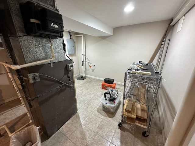 10071 Frontage Rd Unit F, Skokie, IL 60077 - interior space featuring tile patterned flooring, heating unit, and baseboards