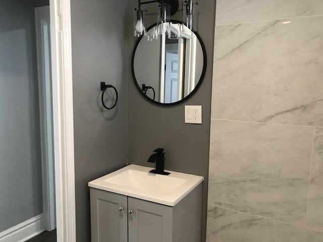 9715 S Ave N Ave, Chicago, IL 60617 - bathroom featuring vanity