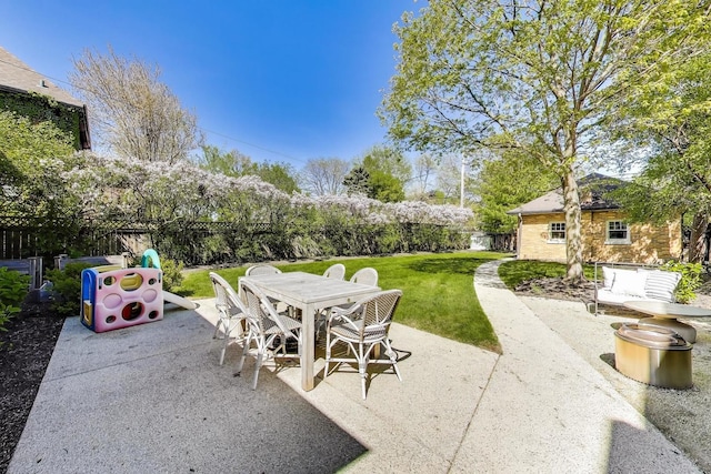 view of patio with outdoor dining space