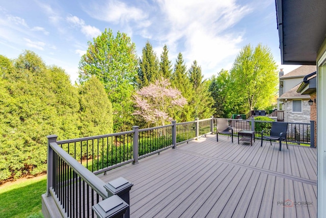 337 S Harrison Ct, Palatine, IL 60067 - view of wooden terrace