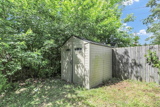 1903 Alton Dr, Champaign, IL 61821 - view of shed