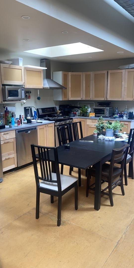1926 W Grand Ave, Chicago, IL 60622 - view of dining room