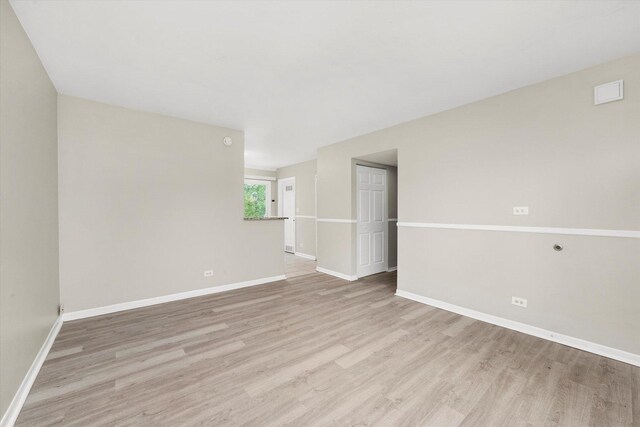221 Lafayette Dr, Bolingbrook, IL 60440 - photo 5