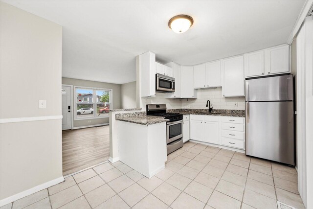 221 Lafayette Dr, Bolingbrook, IL 60440 - photo 6