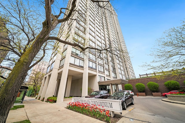 5455 N Sheridan Rd Unit 3804, Chicago, IL 60640 - view of building exterior