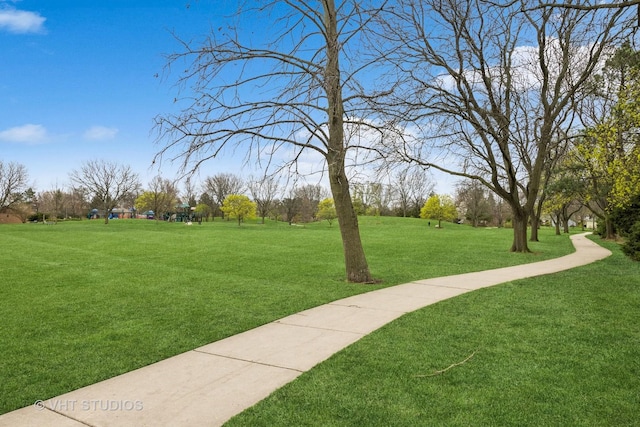 3701 Knollwood Ln, Glenview, IL 60025 - view of community with a lawn