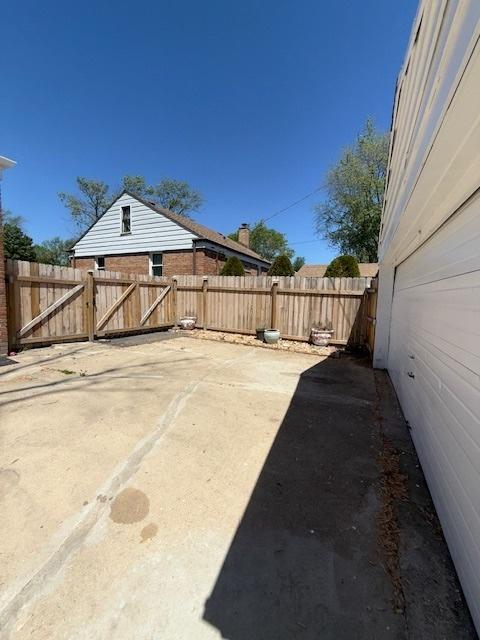 17545 Burnham Ave, Lansing, IL 60438 - view of yard