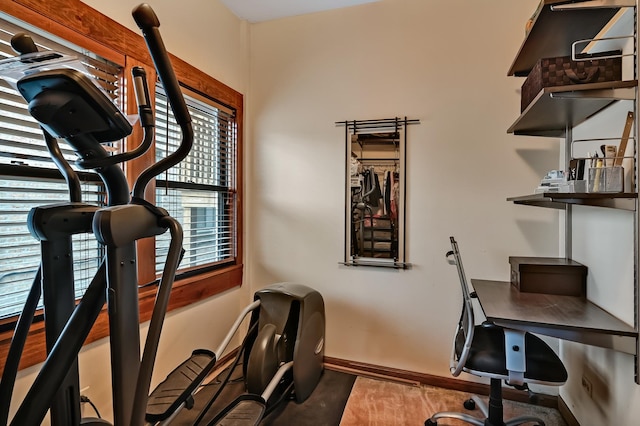 1050 W Buena Ave Unit 1A, Chicago, IL 60613 - office with baseboards