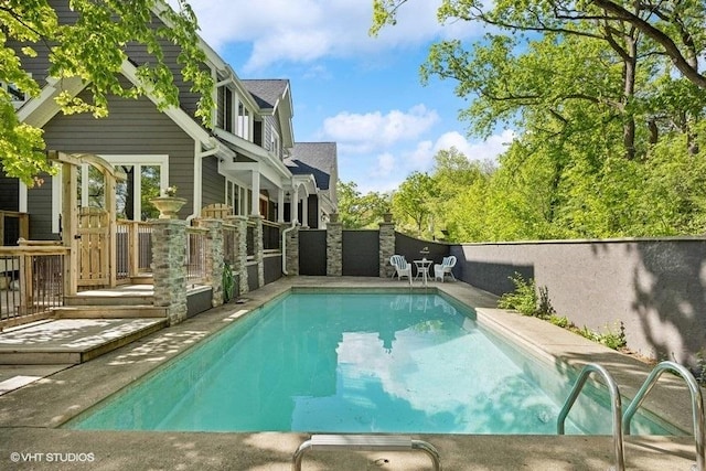 1124 Blackhawk Ave, Mchenry, IL 60051 - view of swimming pool with a fenced backyard