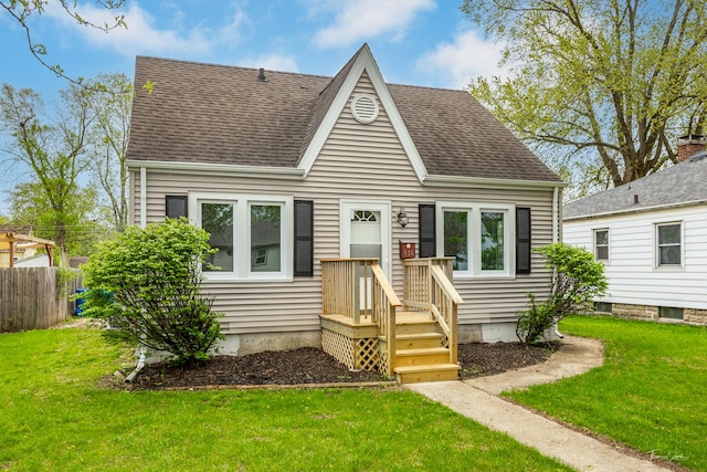 436 S Mckinley Ave, Kankakee, IL 60901 - view of front facade with a shingled roof