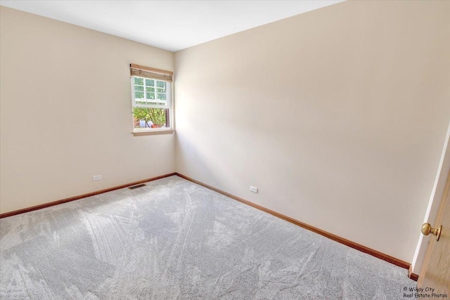 319 E Theodore Ln, Itasca, IL 60143 - unfurnished room featuring carpet and baseboards