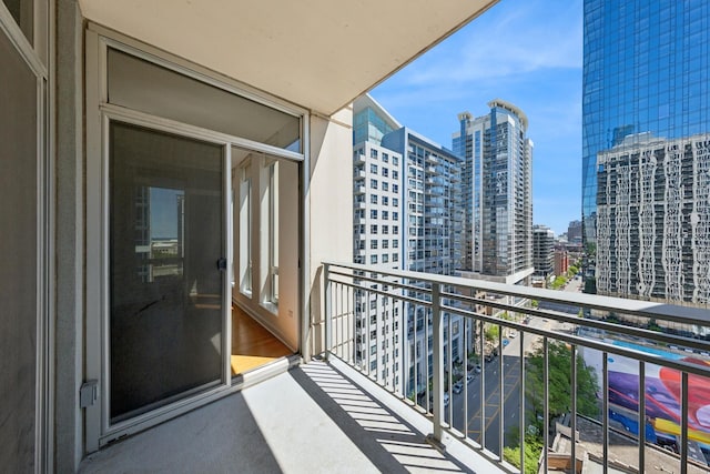 1250 S Michigan Ave Unit 1502, Chicago, IL 60605 - balcony featuring a city view