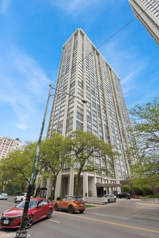 5455 N Sheridan Rd Unit 1601, Chicago, IL 60640 - photo 1