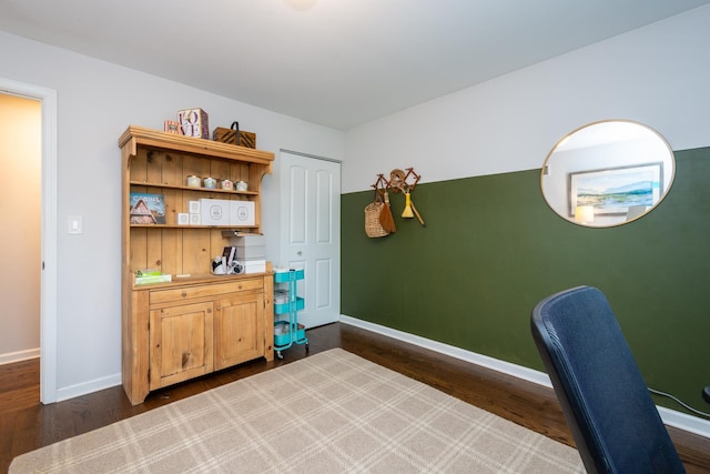 18450 W Streamwood Ct, Gurnee, IL 60031 - office space with baseboards and dark wood finished floors