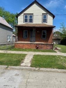 11809 S Lafayette Ave, Chicago, IL 60628 - view of front of home featuring a porch