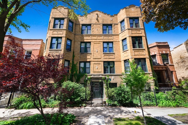 2636 N Fairfield Ave Unit 2N, Chicago, IL 60647 - view of property