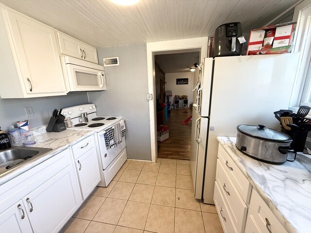 303 Orr Ave, Pekin, IL 61554