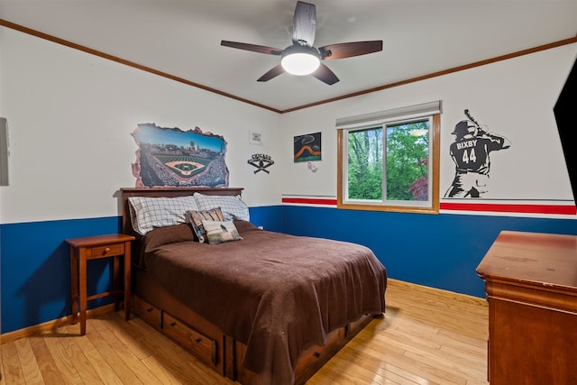 917 N Coolidge Ave, Palatine, IL 60067 - bedroom with ornamental molding, hardwood / wood-style floors, and a ceiling fan
