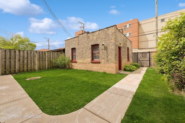 4842 N California Ave, Chicago, IL 60625 - view of yard