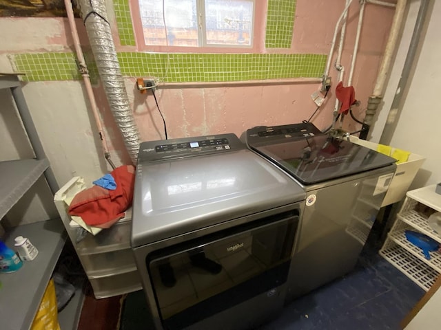 3846 Brummel St, Skokie, IL 60076 - washroom featuring washer and clothes dryer