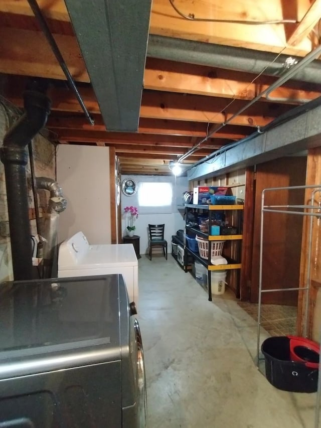 1173 Lucas St, Calumet City, IL 60409 - below grade area with washing machine and clothes dryer