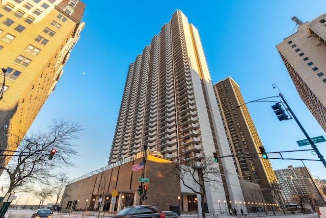 6033 N Sheridan Rd Unit 21D, Chicago, IL 60660 - view of building exterior