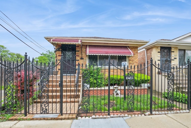 5515 S Oakley Ave, Chicago, IL 60636 - gate featuring a fenced front yard