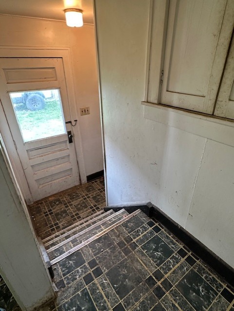 301 S Hebbard St, Joliet, IL 60433 - view of doorway