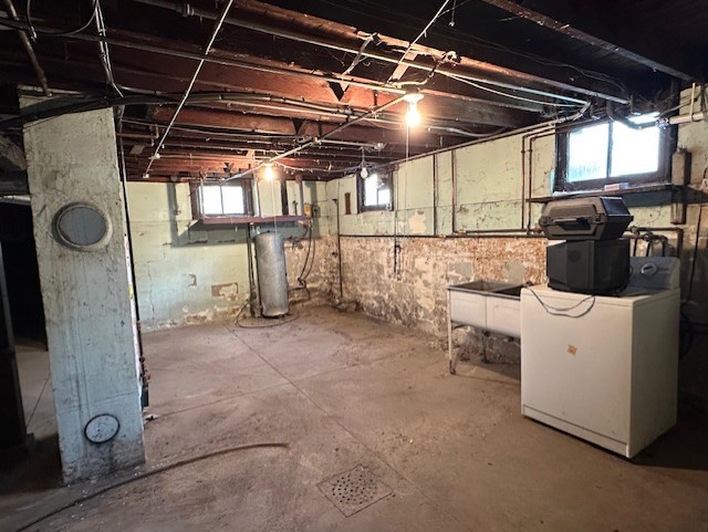 301 S Hebbard St, Joliet, IL 60433 - below grade area featuring water heater