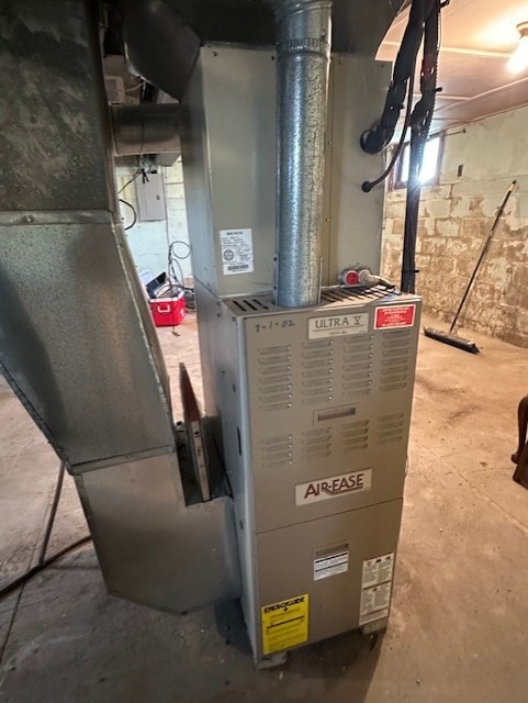 301 S Hebbard St, Joliet, IL 60433 - utilities featuring heating unit
