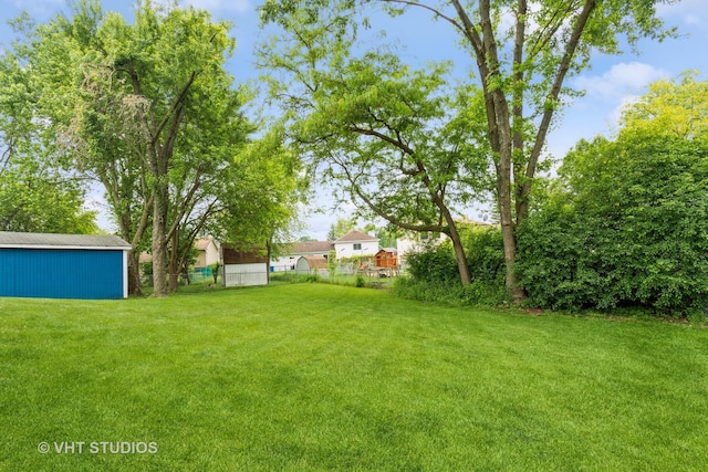 898 Shorewood Dr, Bartlett, IL 60103 - view of yard