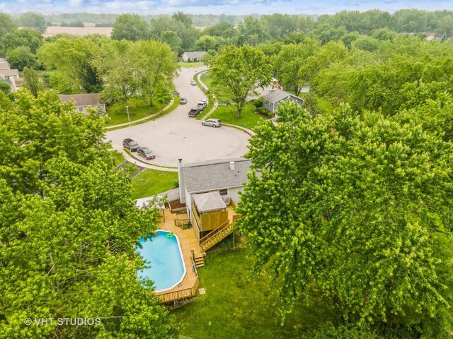 898 Shorewood Dr, Bartlett, IL 60103 - bird's eye view of a pool