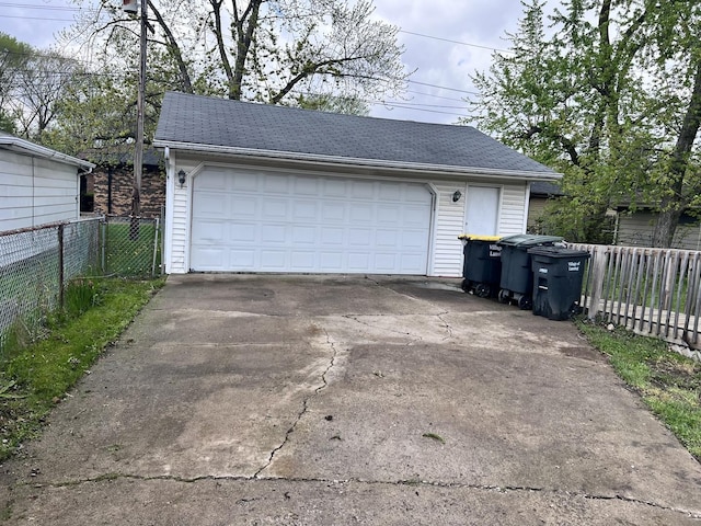 17814 Burnham Ave, Lansing, IL 60438 - detached garage featuring fence
