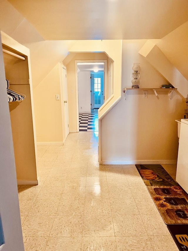 1723 N Richmond St, Chicago, IL 60647 - hall with baseboards