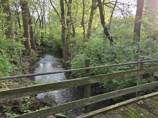 101 4th St, Fisher, IL 61843 - water view
