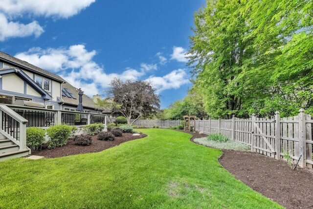 2041 Chatham Dr, Wheaton, IL 60189 - view of yard