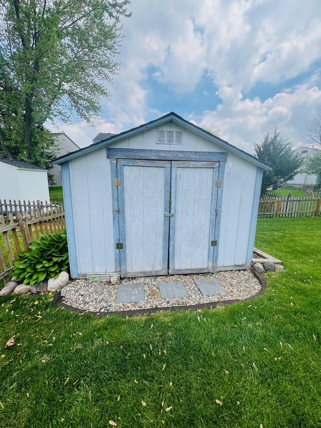 2S547 Continental Dr, Warrenville, IL 60555 - photo 23
