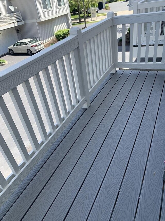 2406 Daybreak Ct, Elgin, IL 60123 - view of deck