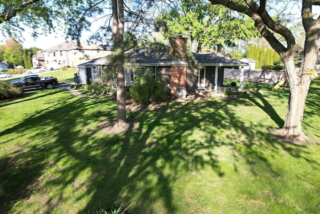 133 Maple Ct, Bloomingdale, IL 60108 - view of grassy yard