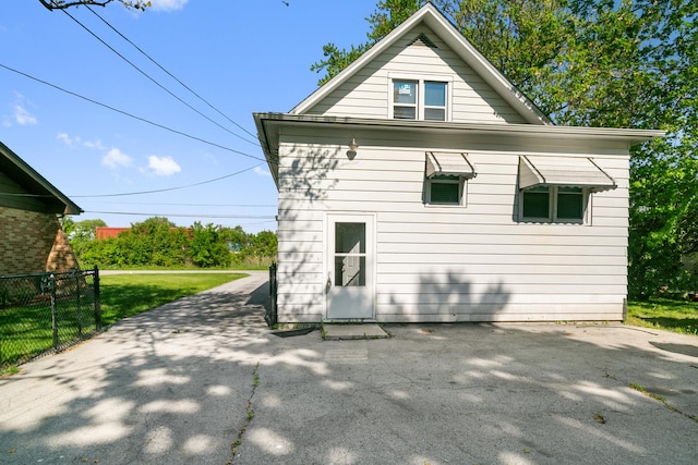 16118 Woodlawn W Ave, South Holland, IL 60473 - photo 2