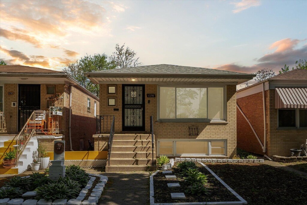 1230 W 112th Pl, Chicago, IL 60643 - photo 1