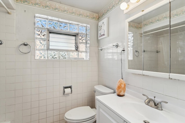 1230 W 112th Pl, Chicago, IL 60643 - bathroom featuring tile walls, toilet, vanity, and a tile shower