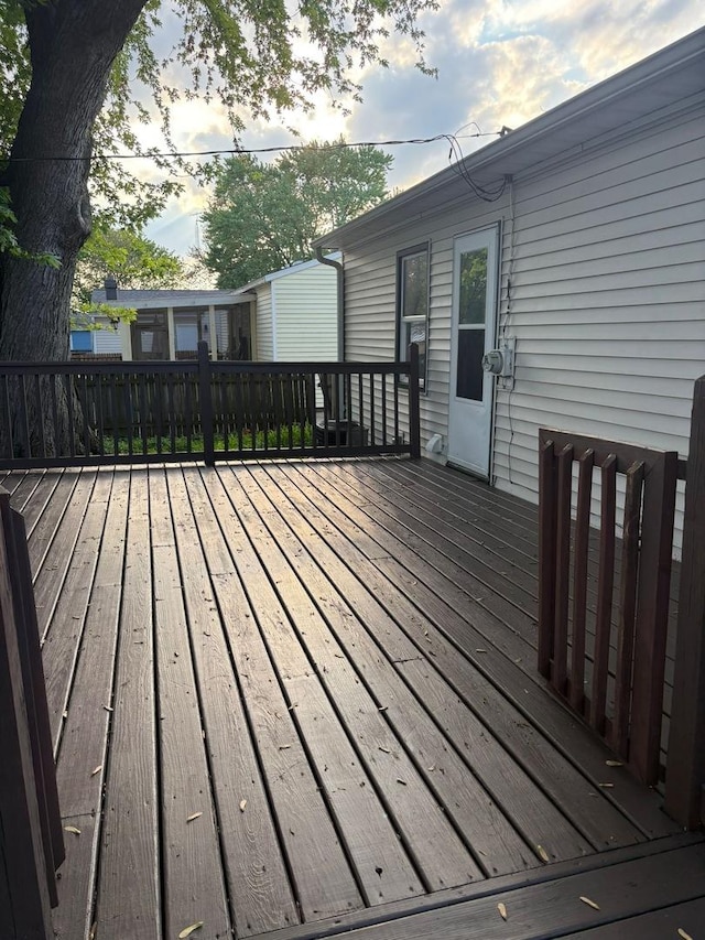 430 Spring Ave, Dekalb, IL 60115 - view of deck